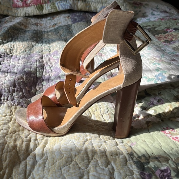 Brown beige sandals - Picture 3 of 8